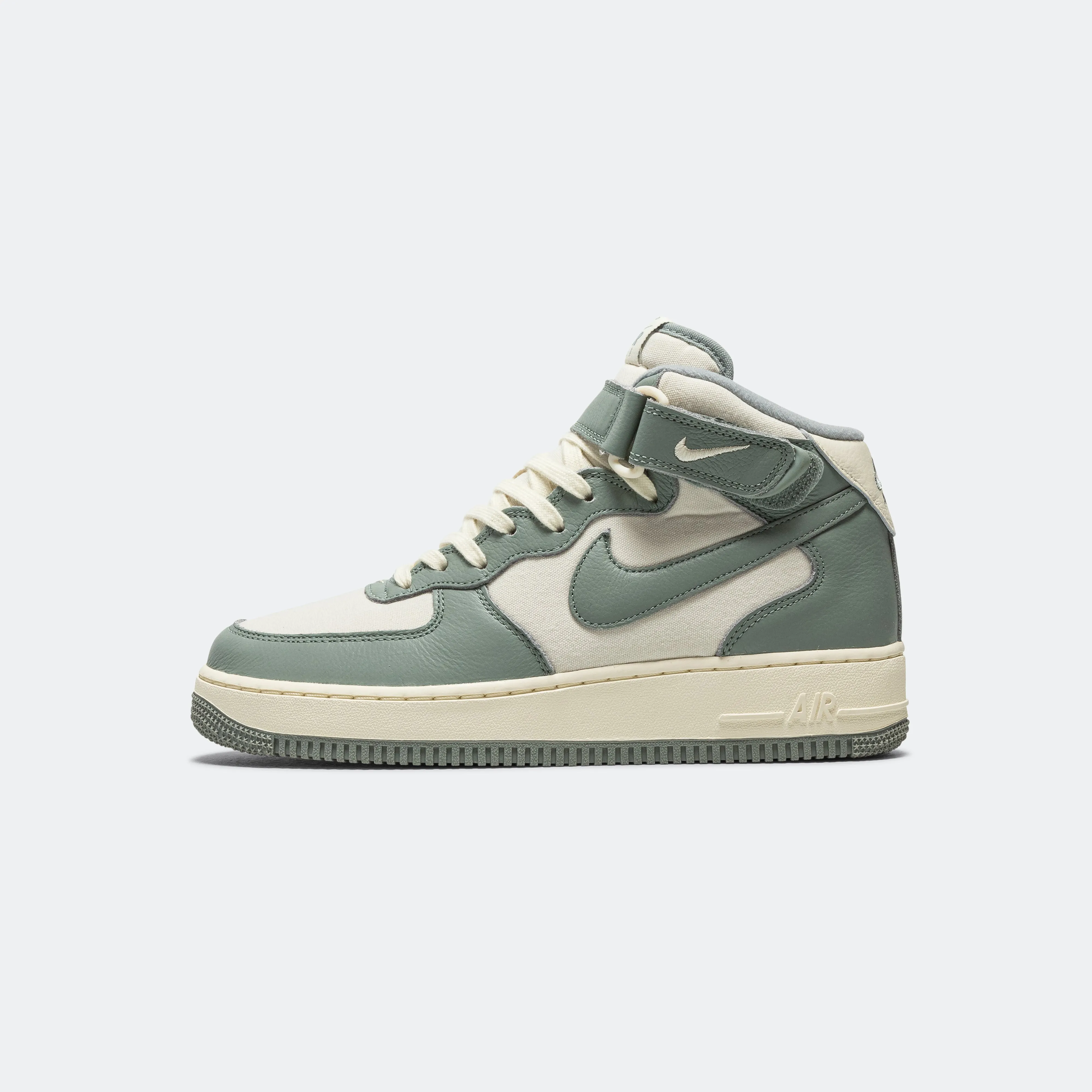 Air Force 1 Mid '07 LX NBHD - Coconut Milk/Mica Green