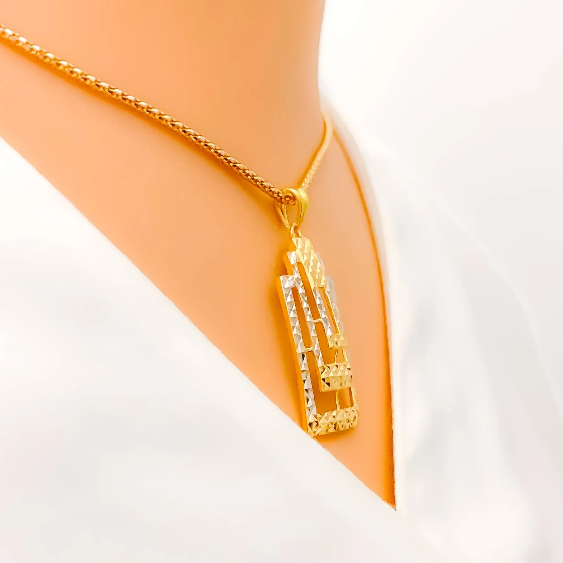 Beautiful Geometric 22K Gold Pendant Set