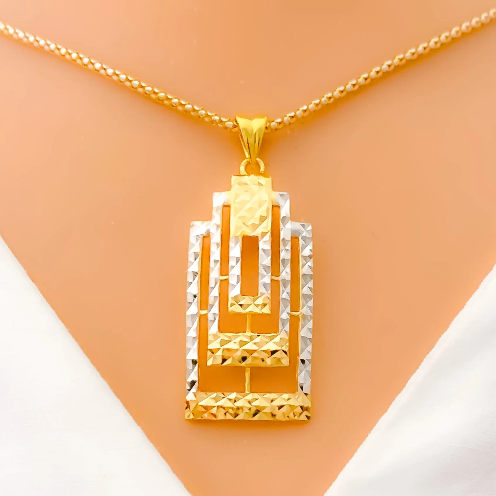 Beautiful Geometric 22K Gold Pendant Set