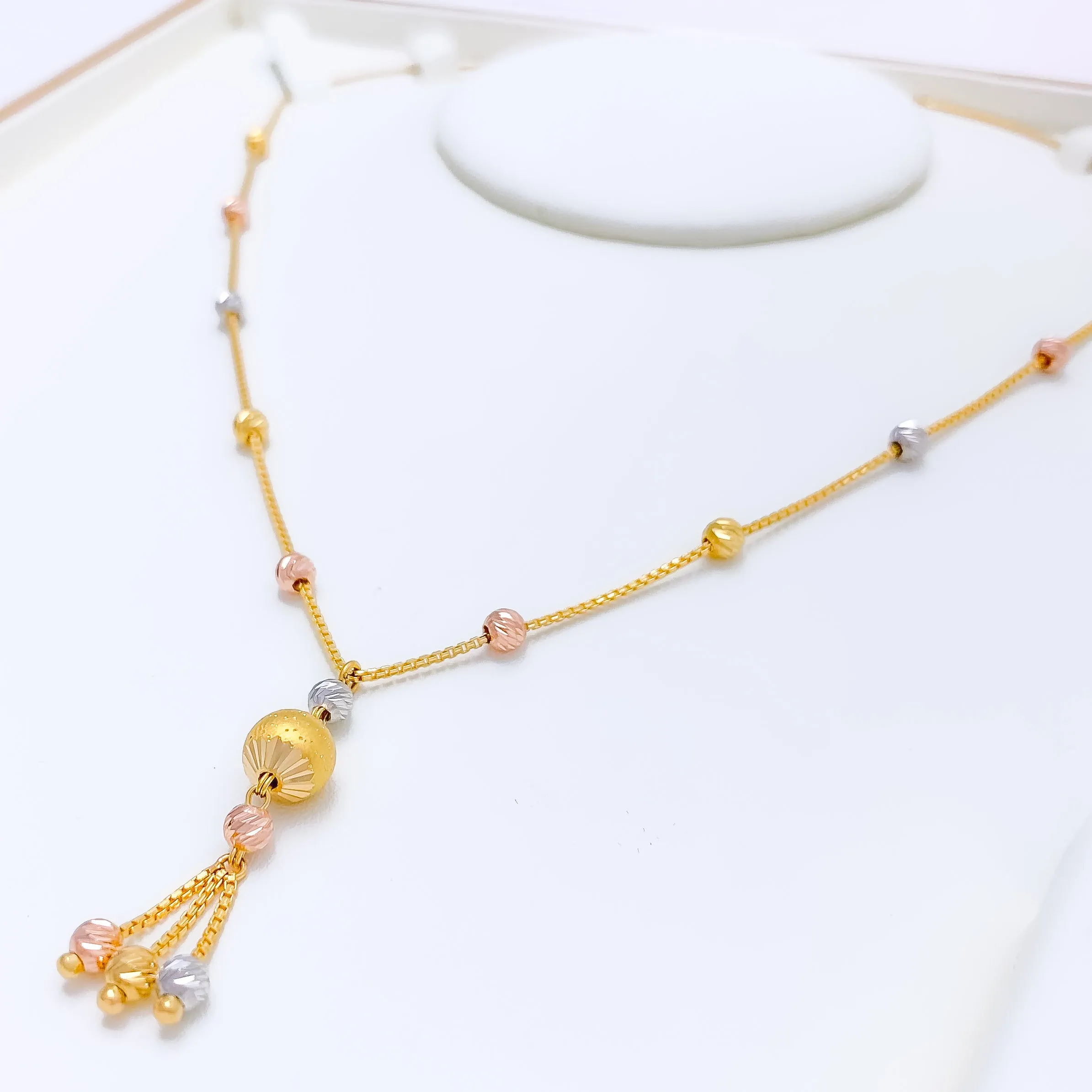 Beautiful Three-Tone Ball Necklace