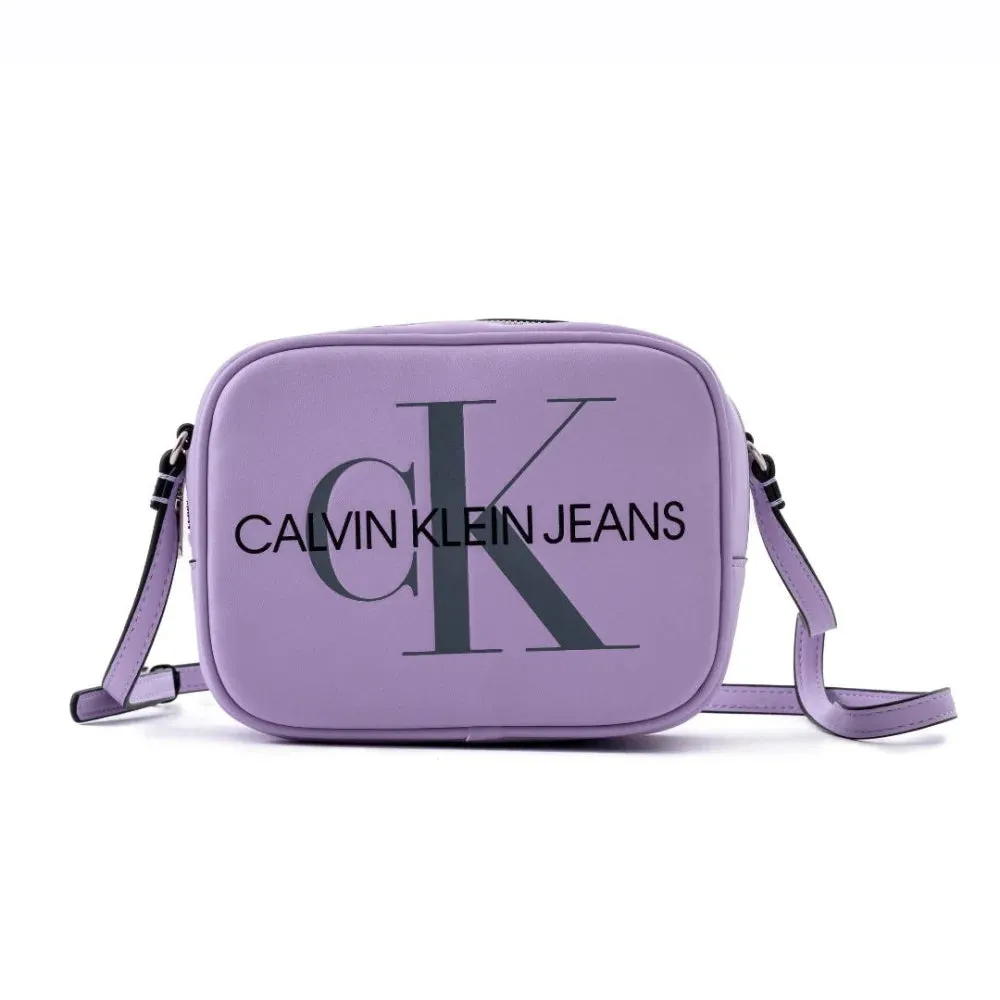 Calvin Klein Jeans Sculpted Camera Bag