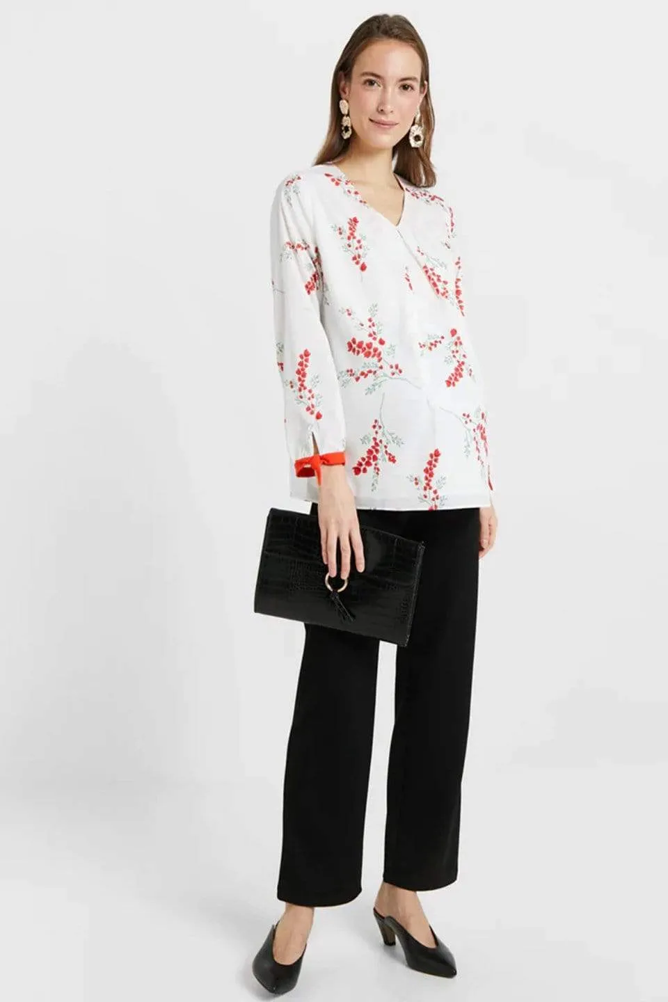 Deane Nursing Top White Floral