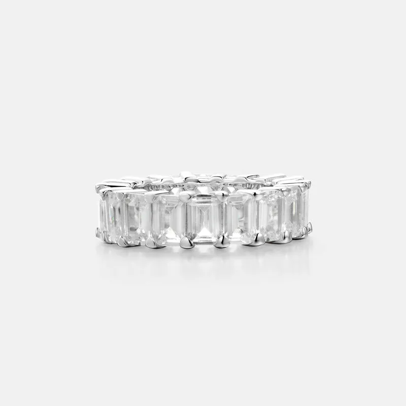 Khloe Kardashian - Baguette Cut Eternity Ring