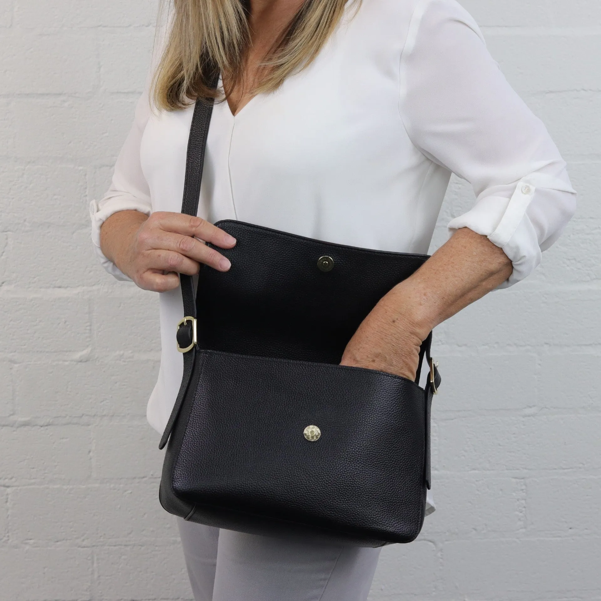 Louise leather shoulder bag