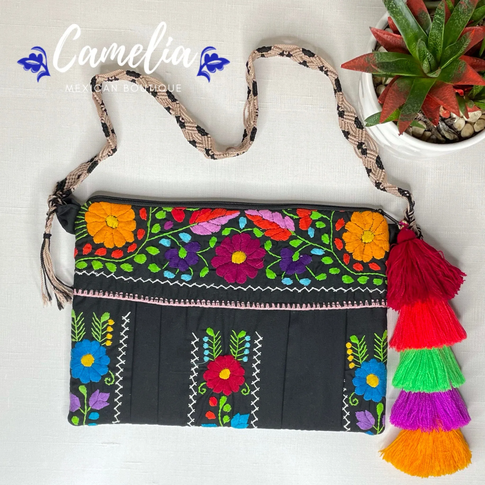 Mexican Embroidered Laptop Case - Puebla