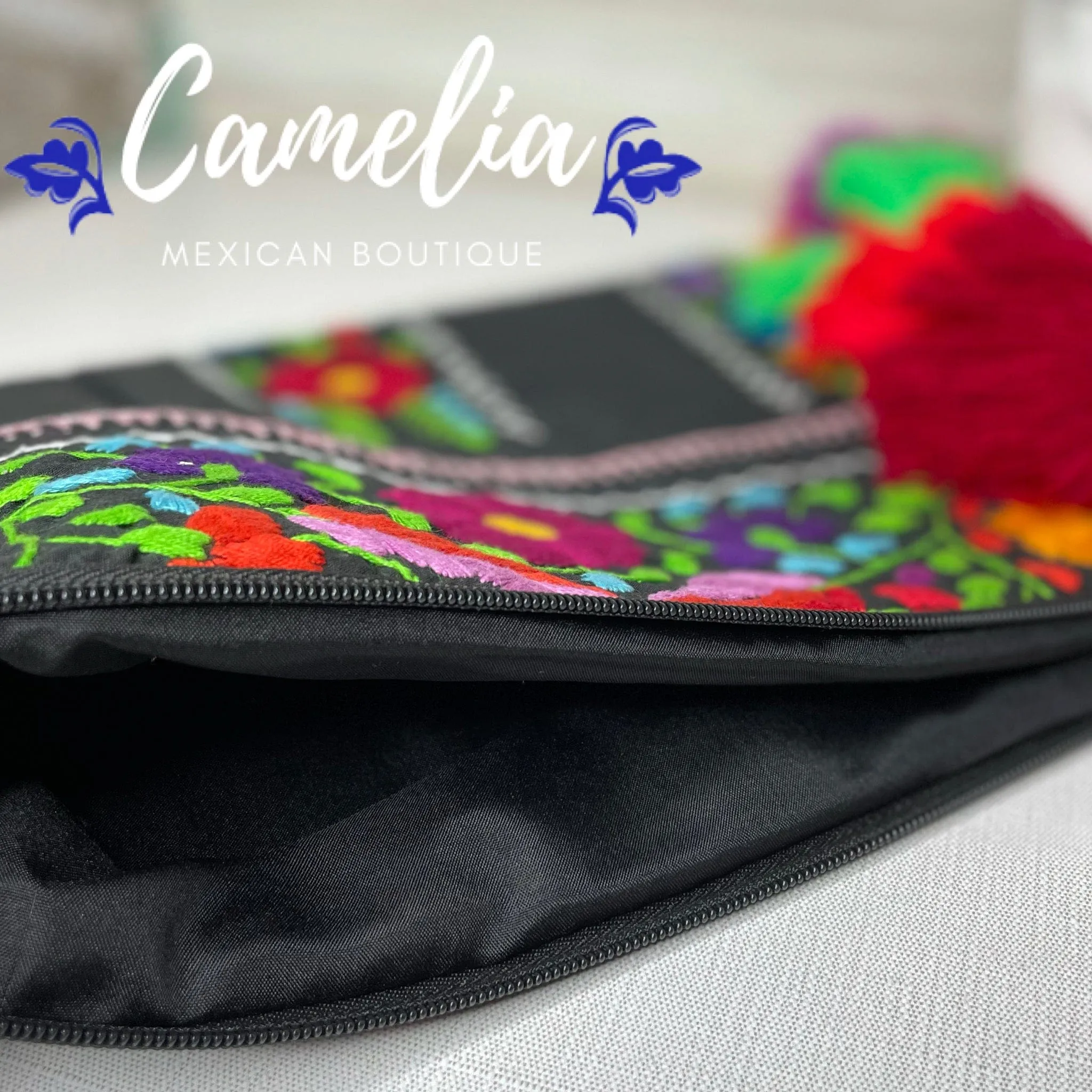 Mexican Embroidered Laptop Case - Puebla