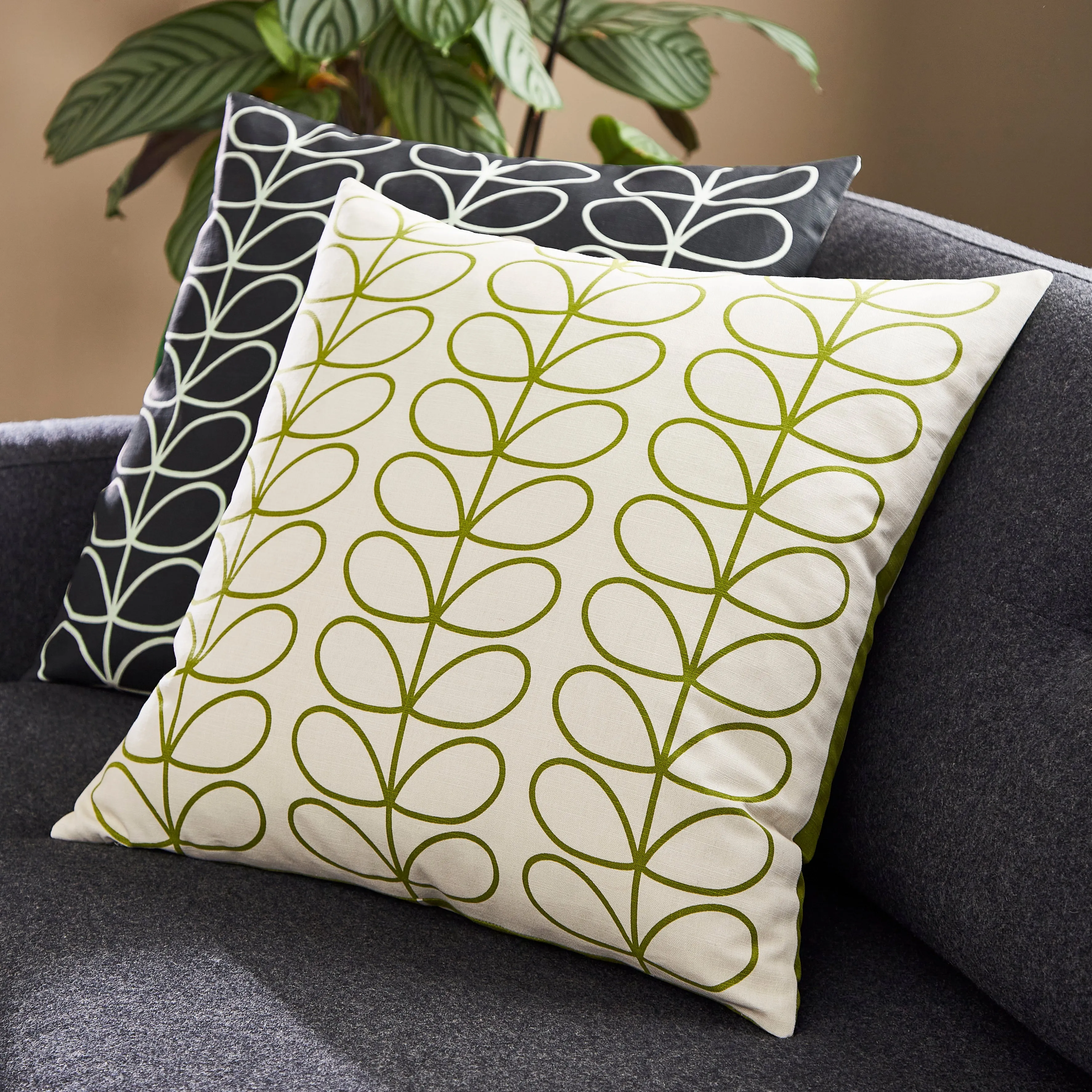 Small Linear Stem Cushion - Monochrome