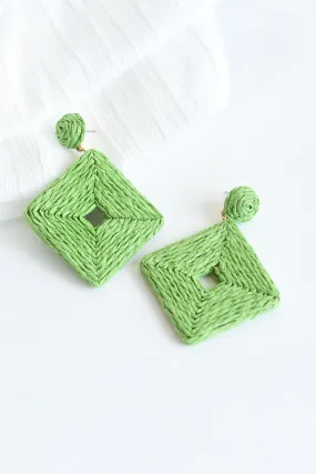 SQUARE RAFFIA EARRINGS -GREEN