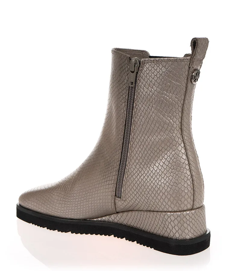 Unisa Kalahari Metal Platino Leather Ankle Boot